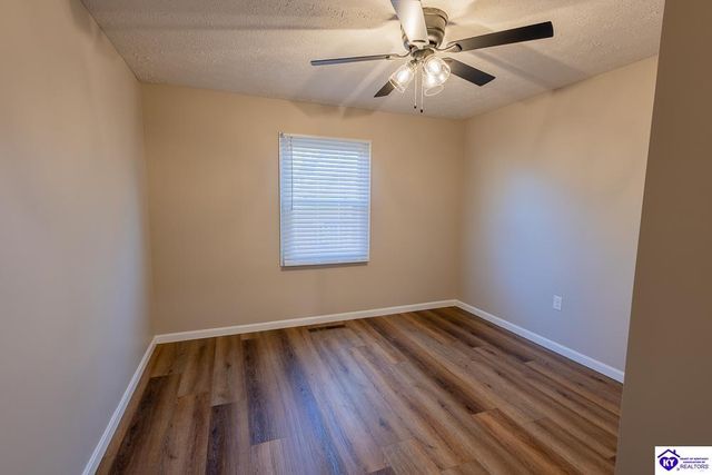 6628 New Glendale Road, Elizabethtown, KY 42740