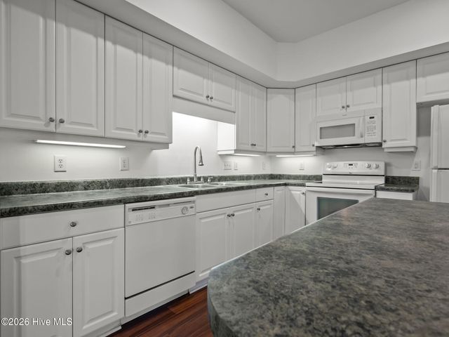 200 Lighthouse Lane A1, Swansboro, NC 28584