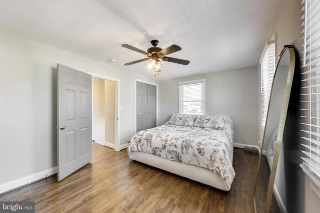 4609 HILLSIDE RD SE, Washington, DC 20019
