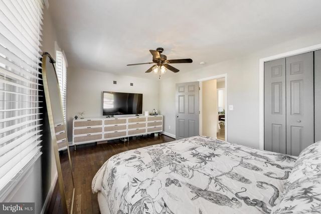 4609 HILLSIDE RD SE, Washington, DC 20019
