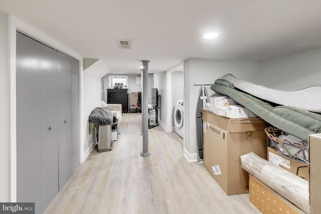 4609 HILLSIDE RD SE, Washington, DC 20019