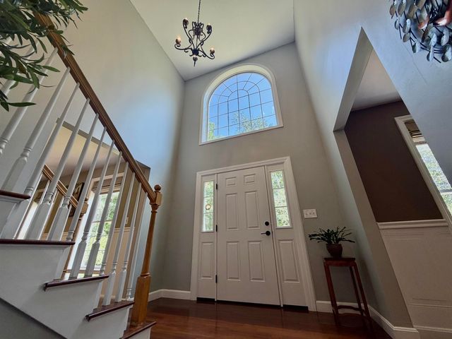 11 Boxwood Lane, Dover, NH 03820