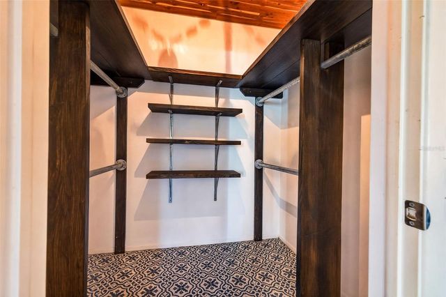 4200 BEACH DRIVE SE, St Petersburg, FL 33705