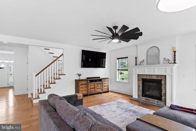 9 BRAXTON ROAD, Mechanicsburg, PA 17050
