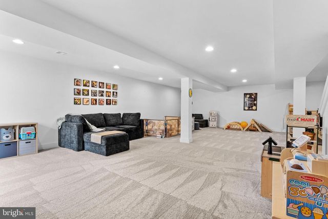 9 BRAXTON ROAD, Mechanicsburg, PA 17050