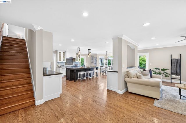 5218 Ridgevale Way, Pleasanton, CA 94566