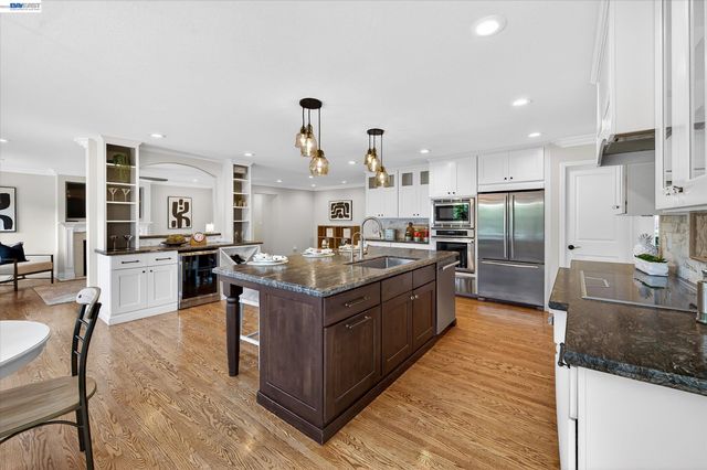 5218 Ridgevale Way, Pleasanton, CA 94566