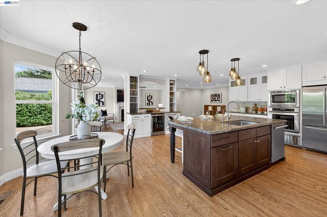 5218 Ridgevale Way, Pleasanton, CA 94566