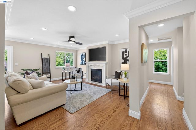 5218 Ridgevale Way, Pleasanton, CA 94566