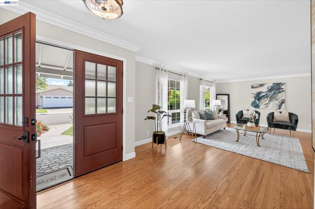 5218 Ridgevale Way, Pleasanton, CA 94566