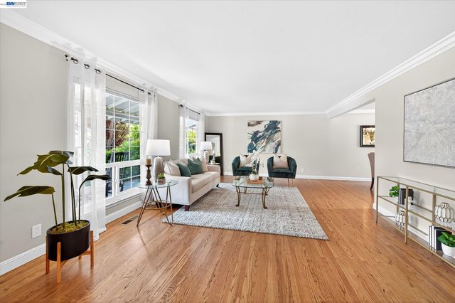 5218 Ridgevale Way, Pleasanton, CA 94566