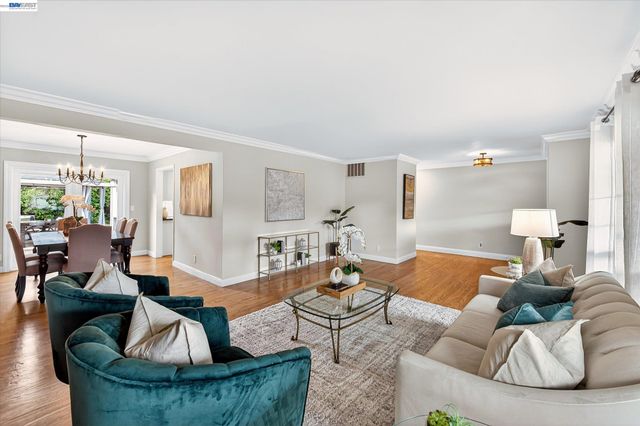 5218 Ridgevale Way, Pleasanton, CA 94566