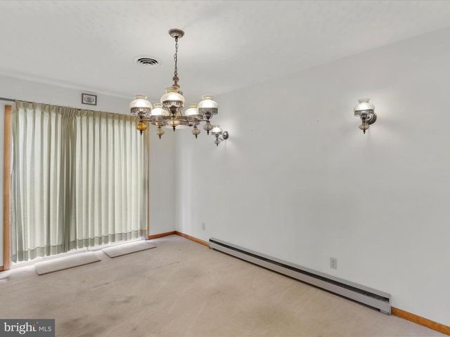 100 FAWN LN, Keyser, WV 26726