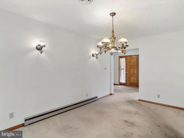 100 FAWN LN, Keyser, WV 26726