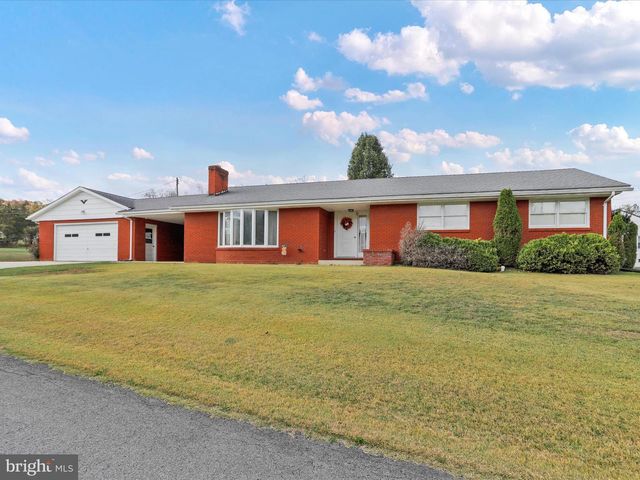 100 FAWN LN, Keyser, WV 26726