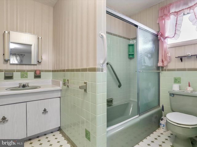 100 FAWN LN, Keyser, WV 26726