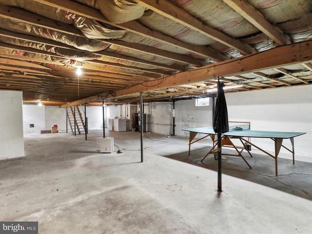 100 FAWN LN, Keyser, WV 26726