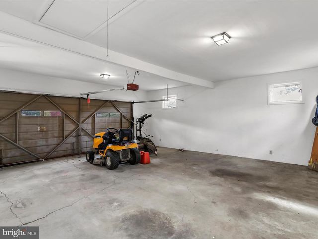 100 FAWN LN, Keyser, WV 26726