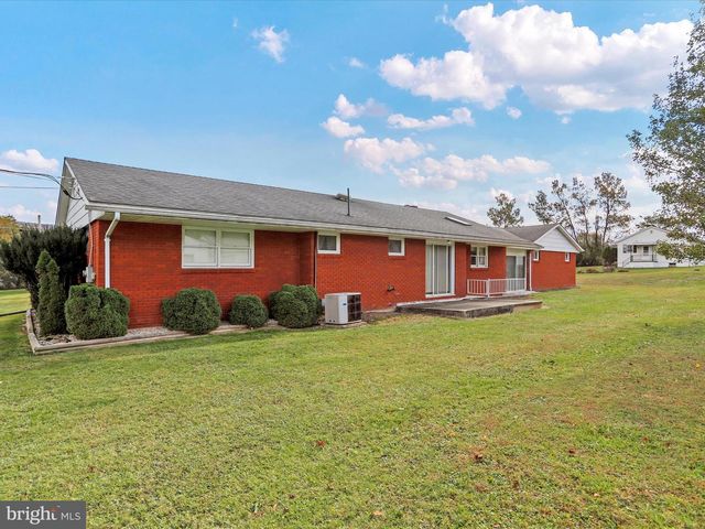 100 FAWN LN, Keyser, WV 26726