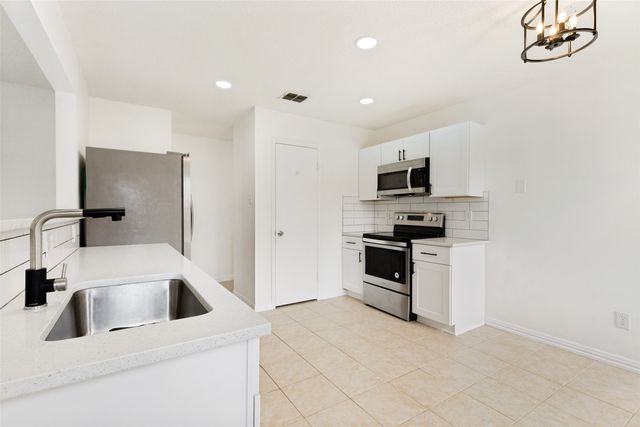 4277 Estes Park Circle, Haltom City, TX 76137