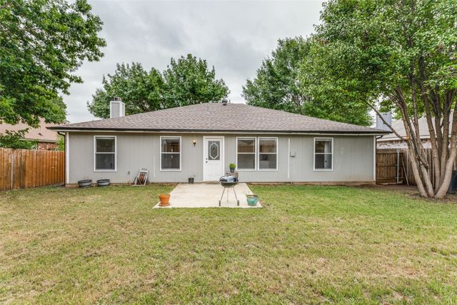 4277 Estes Park Circle, Haltom City, TX 76137