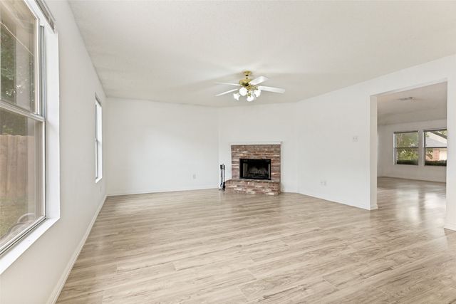 4277 Estes Park Circle, Haltom City, TX 76137