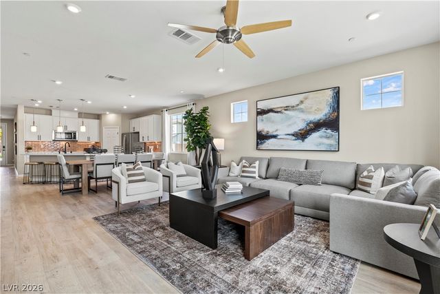2583 Regency Cove Court, Las Vegas, NV 89121
