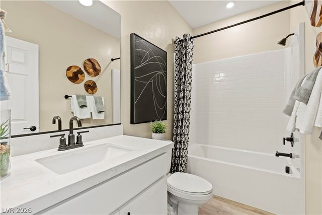 2583 Regency Cove Court, Las Vegas, NV 89121