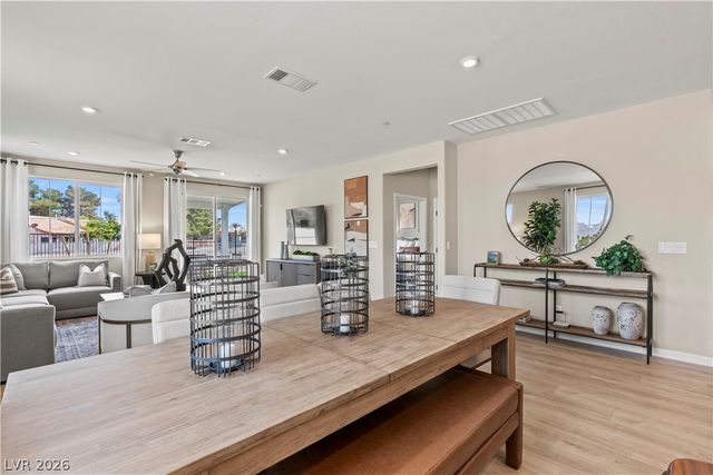 2583 Regency Cove Court, Las Vegas, NV 89121