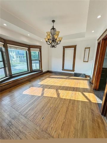 127 S Fillmore Street, Maryville, MO 64468