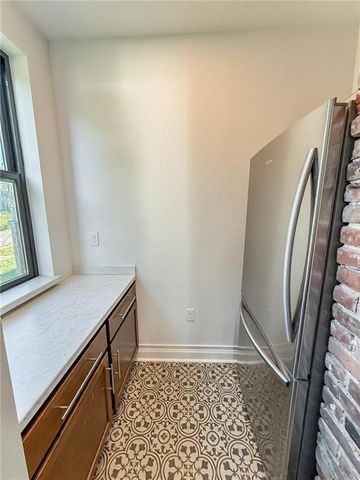 127 S Fillmore Street, Maryville, MO 64468