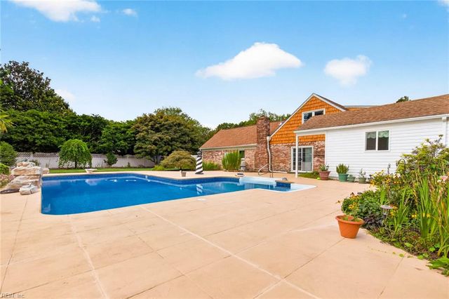 1356 Baycliff DR, Virginia Beach, VA 23454