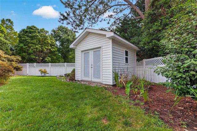 1356 Baycliff DR, Virginia Beach, VA 23454