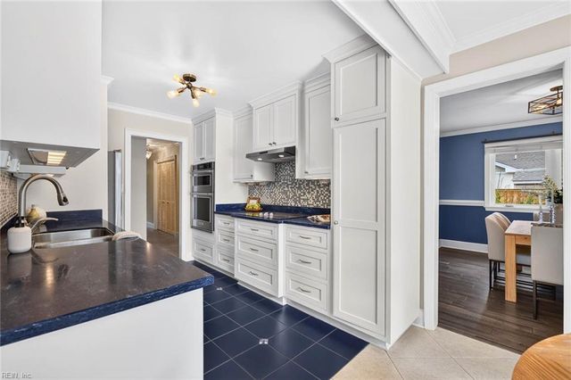 1356 Baycliff DR, Virginia Beach, VA 23454