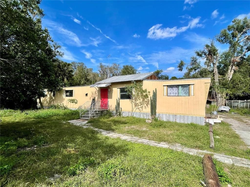 2821 BATES AVENUE, Eustis, FL 32726