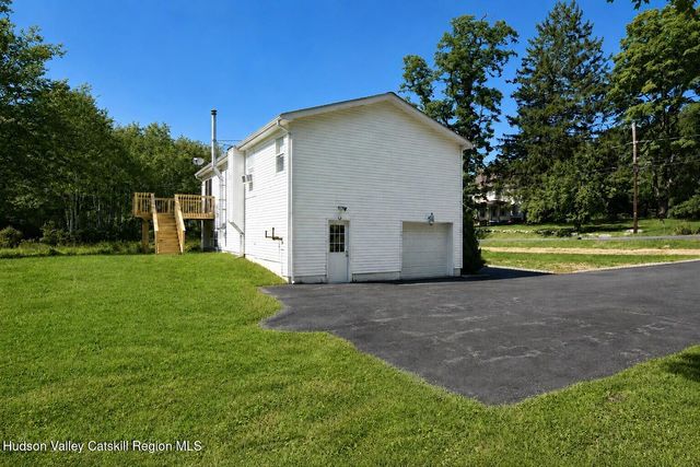 89 Quannacut Road, Pine Bush, NY 12566