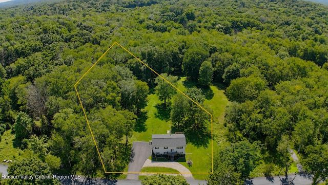 89 Quannacut Road, Pine Bush, NY 12566