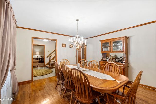 16 Innisbrook Drive, Clifton Park, NY 12065