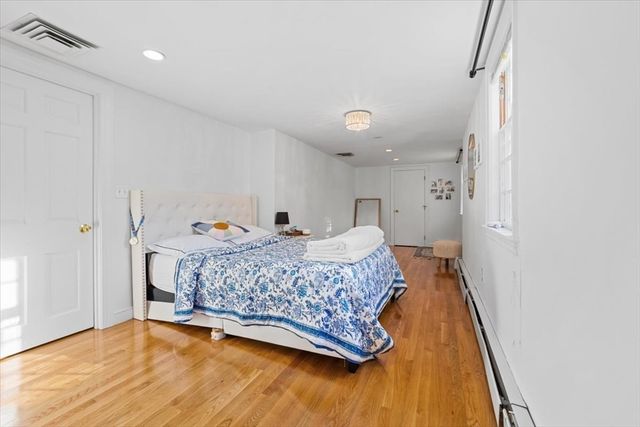 146 Arnold Rd, Newton, MA 02459