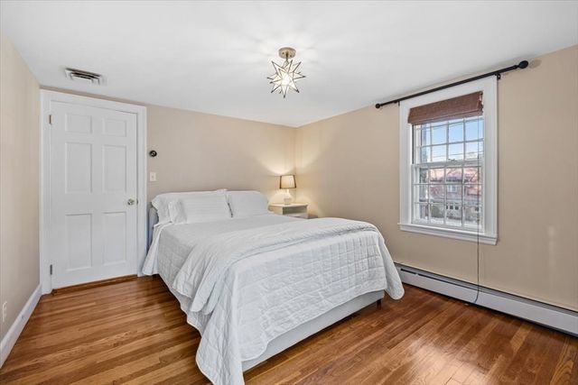 146 Arnold Rd, Newton, MA 02459