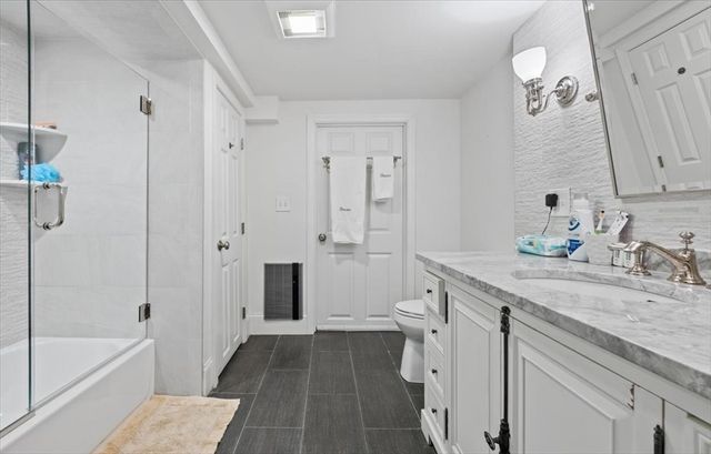 146 Arnold Rd, Newton, MA 02459