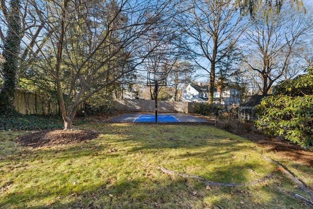 146 Arnold Rd, Newton, MA 02459