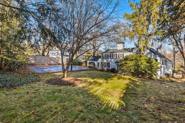 146 Arnold Rd, Newton, MA 02459