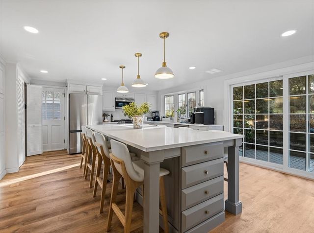 146 Arnold Rd, Newton, MA 02459