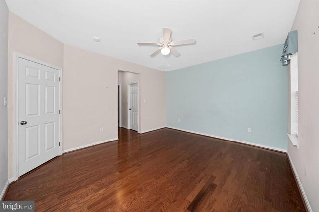 64 GRAND NATIONAL LN, Newark, DE 19702