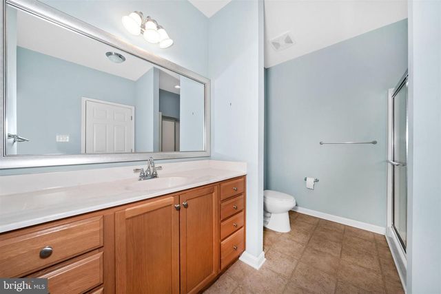 64 GRAND NATIONAL LN, Newark, DE 19702