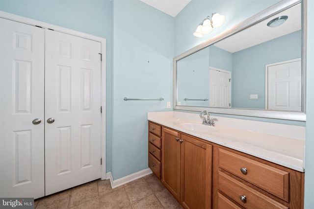 64 GRAND NATIONAL LN, Newark, DE 19702