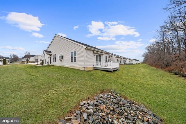 64 GRAND NATIONAL LN, Newark, DE 19702