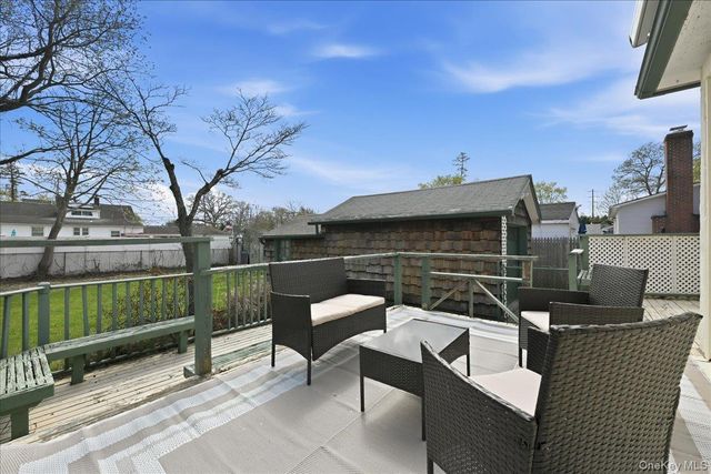 36 Pine Street, Islip, NY 11751
