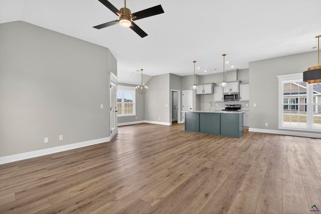 1801 Quail Ridge Lane, Perry, GA 31069